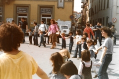 54-Festa-in-piazza.-3-giugno-1978-Archivio-Martina-Dori.