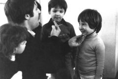 40-Il-medico-a-scuola.-Foto-di-Elio-Ermini-1979-Archivio-Vanna-Pratesi.