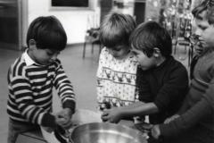 10-Vendemmia-1981-Archivio-Giacomo-Ghini.